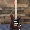 Fender Deluxe Roadhouse Stratocaster with Vintage Noiseless Pickups, Maple Fretboard 2018 Classic Copper