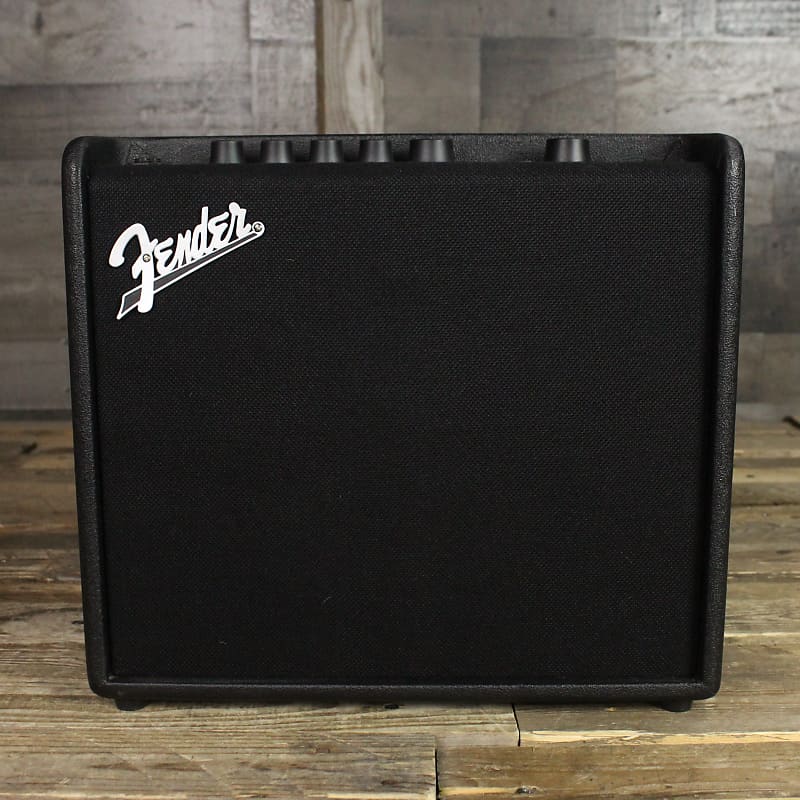 PreOwned Fender Mustang LT25 Reverb