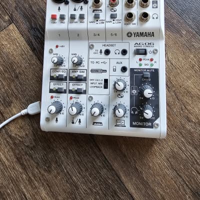 Yamaha Yamaha AG06 Mk2 6-channel Mixer and USB Audio Interface