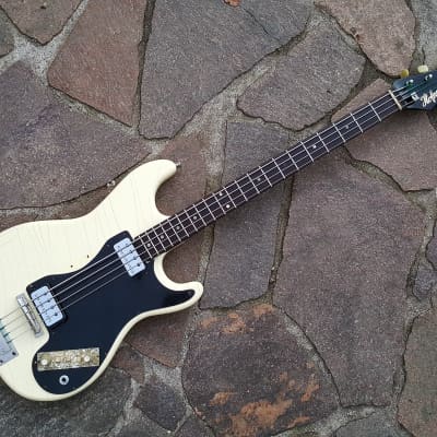 Hofner 182 1964 White Shortscale Bass | Reverb Canada