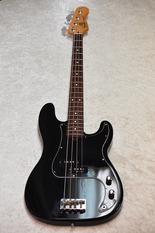 Fender Mexico '96 precision bass