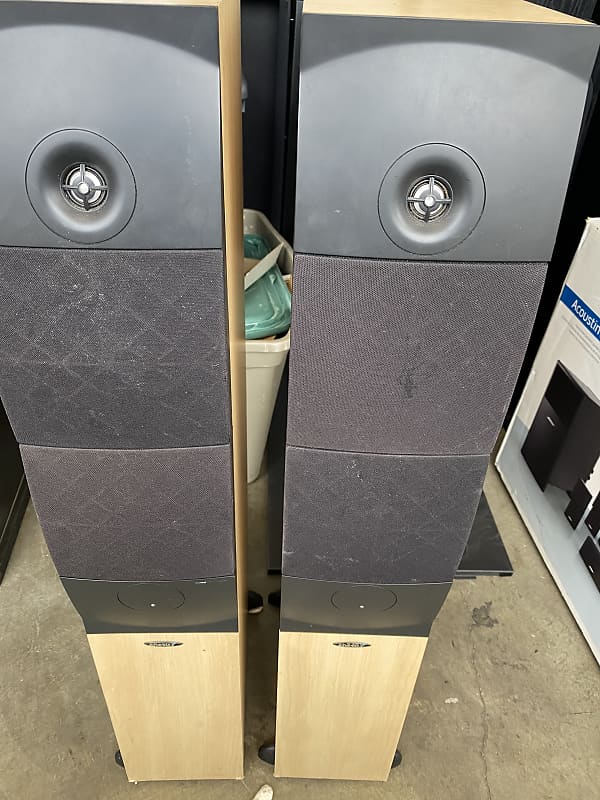 Energy floor speaker pair with build in subwoofer  Exl28p image 1