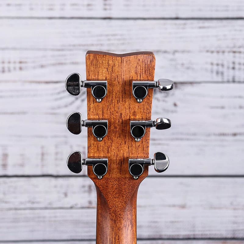 Yamaha FS800 Solid Spruce Top OM Acoustic Guitar Natural
