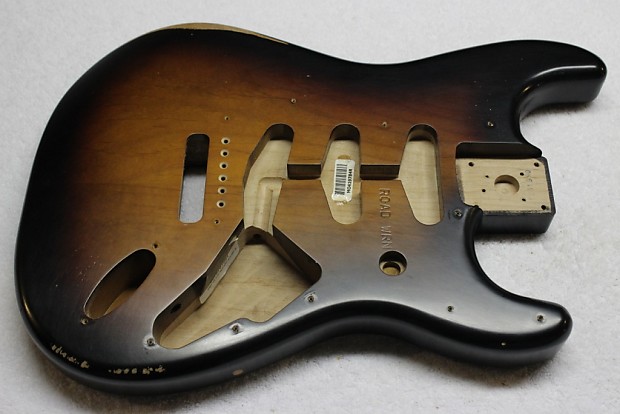 Road worn deals strat body