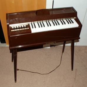 Magnus Chord Organ 1960s - Electric Vintage Keyboard Piano image 1