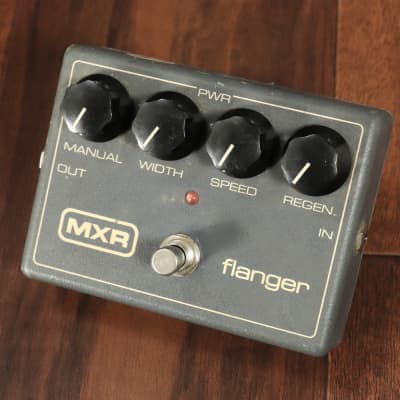 MXR M117R Flanger Guitar Effects Pedal with Cables | Reverb Australia