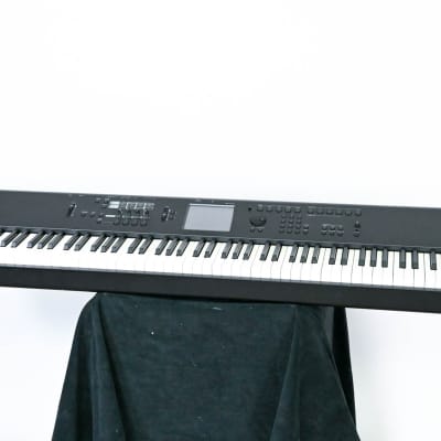 Korg M50-88 88-Key Music Workstation Keyboard CG01BPN