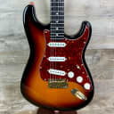 Used 1993 Fender American Standard Stratocaster 3-tone Sunburst w/case TSU12083