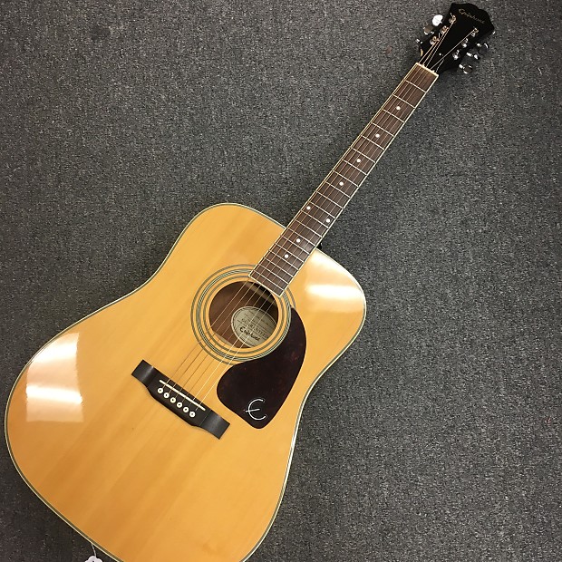 Epiphone dr 200 top