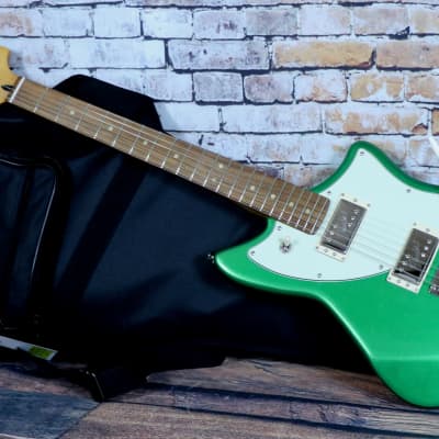 Fender Player Plus Meteora HH w/Fender Deluxe Gig Bag 2022 Model in Cosmic Jade image 1