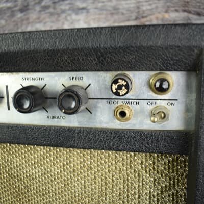 1960's Airline 9013 Guitar Amplifier image 3