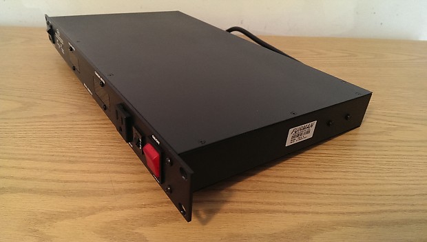 Furman PM-8 Series II Power Conditioner with Voltage Meters