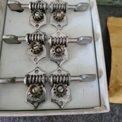 Grover Sta-Tite Open back tuners 1960s - Nickel No. 98 Original box.. PLEASE READ. image 5