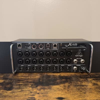 Behringer XR12 X-Air. - Gearspace
