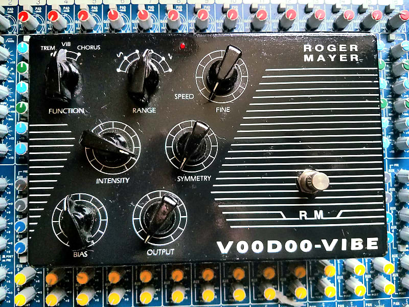 Roger Mayer Voodoo Vibe