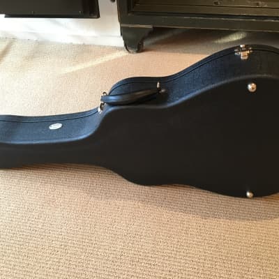 Collings Vintage-Style Dreadnought Case, First Year image 3