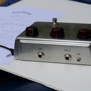 Ceriatone Centura Professional Overdrive guts in a 1:1 Klon Ceriatone Centura Professional Overdrive guts in a 1:1 Klon