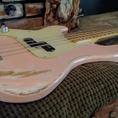 READ!!! 2-4-1 - FENDER - Precision Bass(es) Lefty - 1977 - Burst - Heavy Relic/Shell Pink image 12