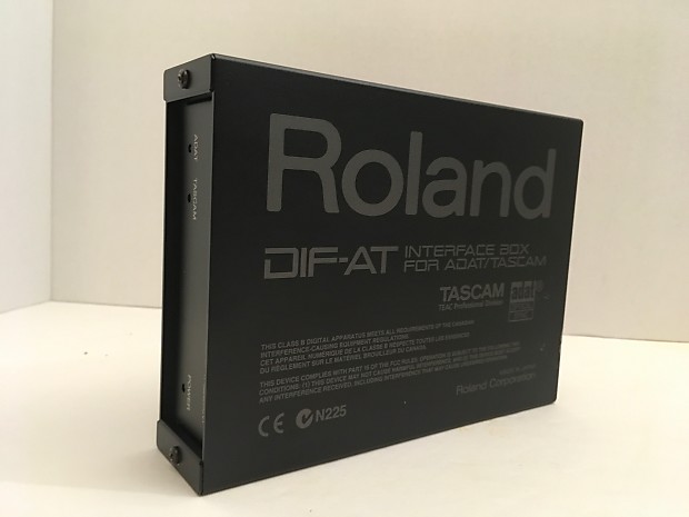 ローランド DIF-AT インターフェースボックス Roland DIF-AT Interface Box for ADAT/TASCAM | Reverb