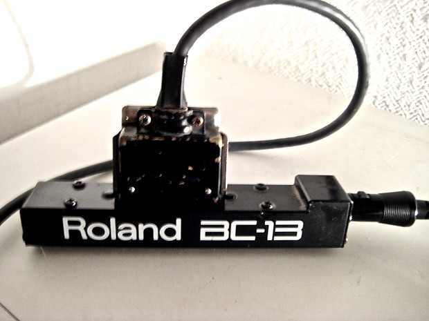 Roland  BC-13 old style to new 13pin Roland Guitar Synthesizer cable converter image 1