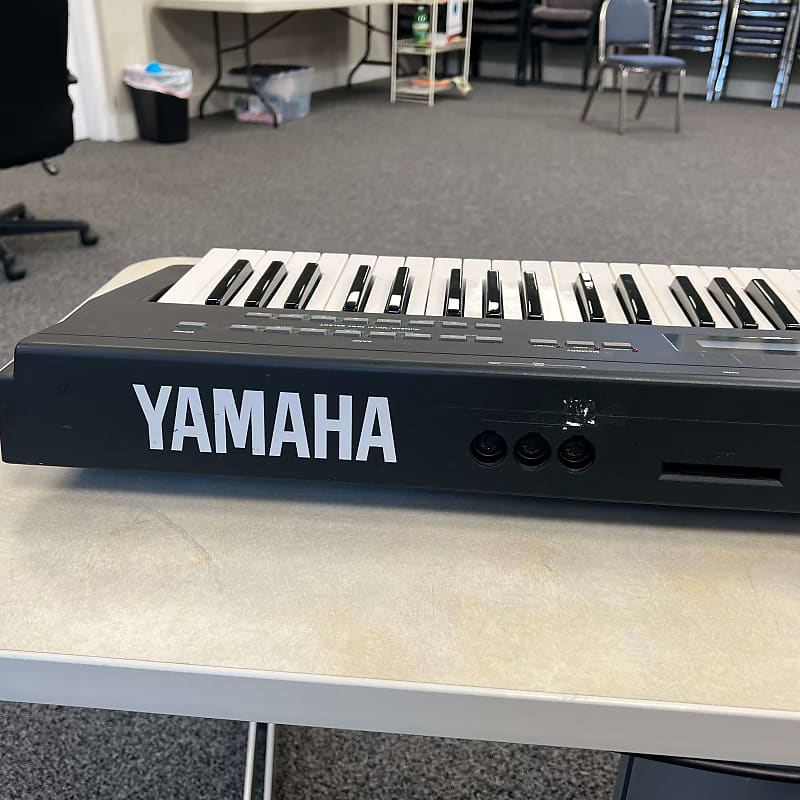 Yamaha SY35 - Dynamic Vector Synthesis @ deep!sonic