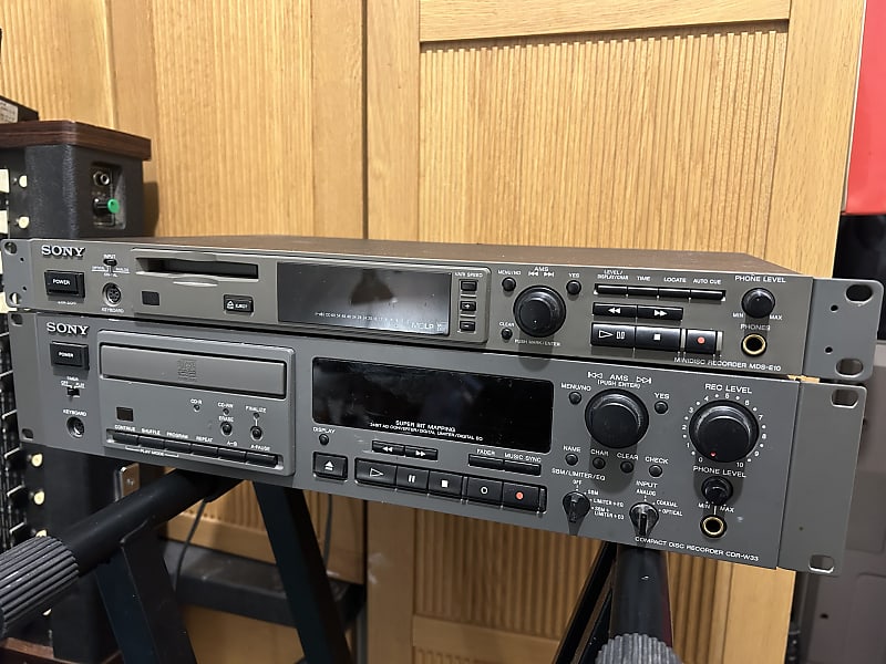 Sony MDS-E10 and CDR-W33