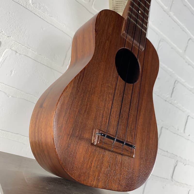 Kamaka Hawaii HF-1 Standard Soprano Ukulele — Northern