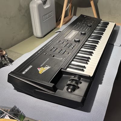 Ensoniq MR-61 64-Voice Expandable Keyboard 1996 - Black
