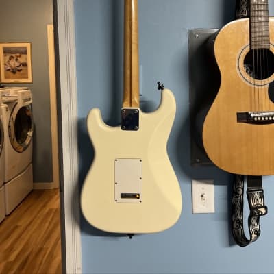 Fender Stratocaster 1985 image 2