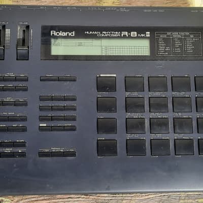 高額売筋】 Roland ローランドR-8 MK2 リズムマシン DTM・DAW 