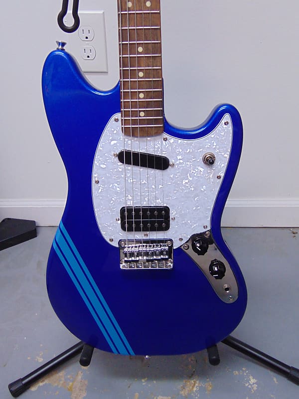 SquierBullet Mustang HHのカスタム fully upgraded squier bullet mustang (mods in comments) : r