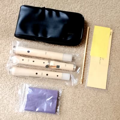 Aulos AF-3 Stanesby Traverso Baroque flute A=415Hz. Item in