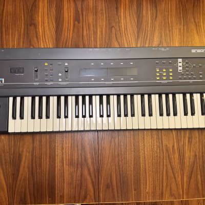 Ensoniq ESQ-1 Wave Synthesizer 1986 - Black