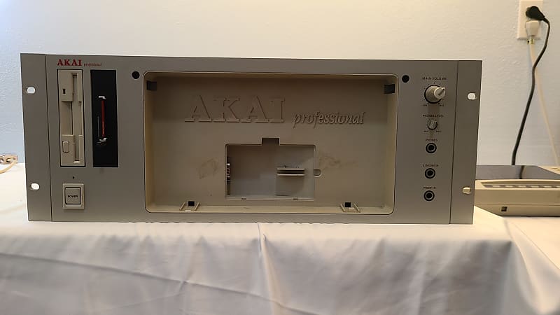 Akai S6000 MIDI Stereo Digital Sampler 1999 | Reverb