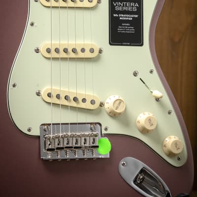 Fender Vintera '60s Stratocaster Modified, Pau Ferro Fingerboard,  Burgundy Mist Metallic image 3