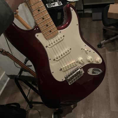Fender Strat with upgrades and molded hard shell case image 2