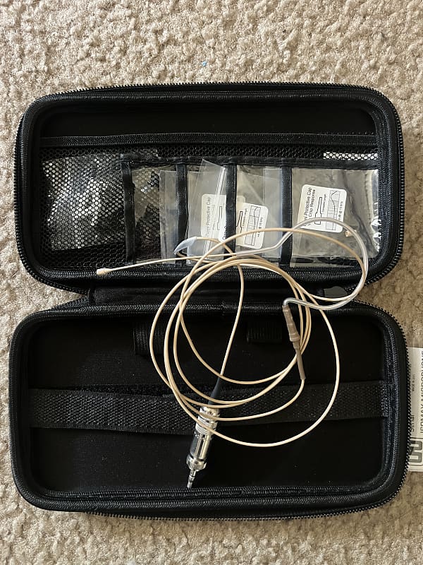 Countryman E6 Omnidirectional Earset Microphone with Countryman EarClip - Light Beige image 1