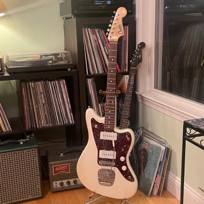 Creston guitars deals