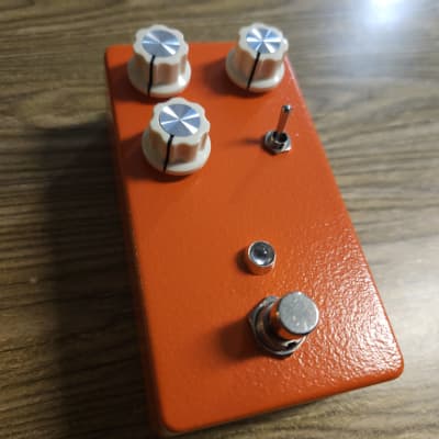 Percussive Tremolo Boost Pedal - Hummingbird image 3
