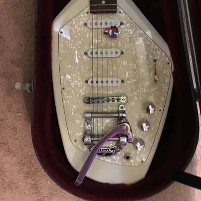 Phantom Phantom Guitar 1996 White Mint condition Made in USA! image 2