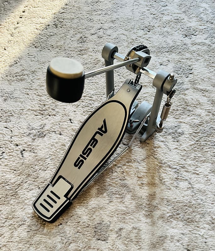 Alesis Bass Drum Pedal Reverb