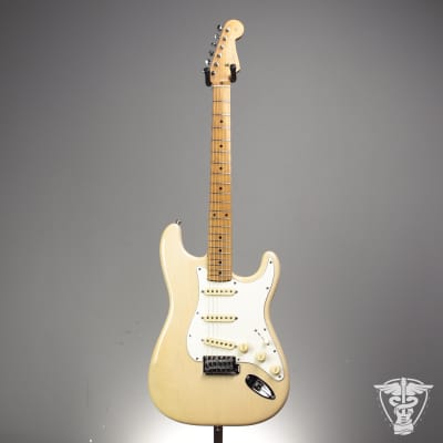 Fender American Standard Stratocaster 1986 - 2000 | Reverb