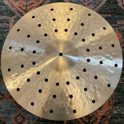 (MINT) Aisen 18” Traditional Holy Crash Cymbal image 1