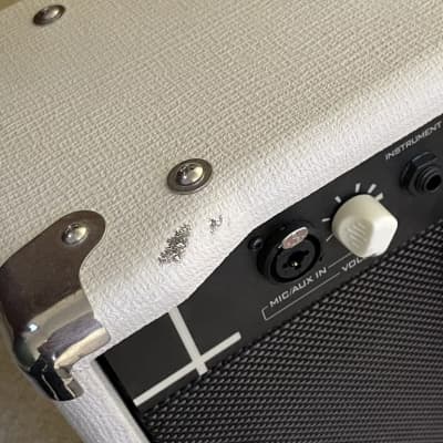 Cort AF30 Acoustic Instrument Amplifier, 30 Watts Tilt-back Design - Cream image 8
