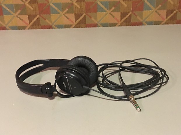 Sony mdr hotsell v150 headphones review