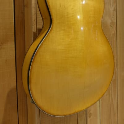 Jacobacci Royale '60s Natural Vintage French Archtop image 14