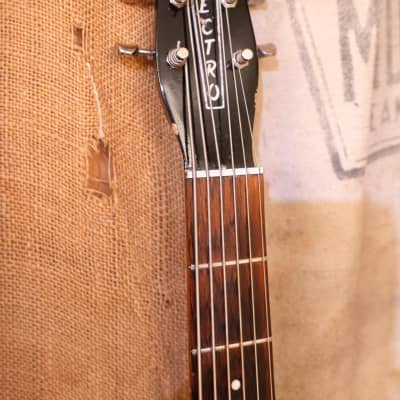 Danelectro UB-2 Baritone Guitar 1957 - Black image 3