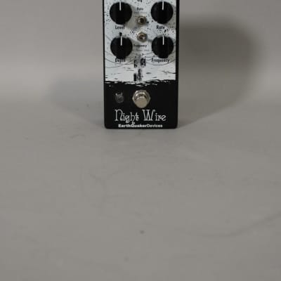 EarthQuaker Devices Night Wire ギターエフェクター EarthQuaker Devices Night Wire V2 Harmonic Tremolo Pedal