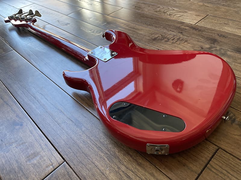 Yamaha. BB VIs. 1983年製 ショートスケール ソフトケース付き Yamaha