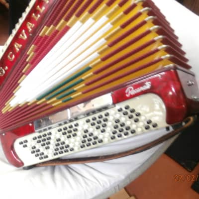 Vintage G. Cavalli 120 bass piano accordion 1970-1980 red and cream marble image 16